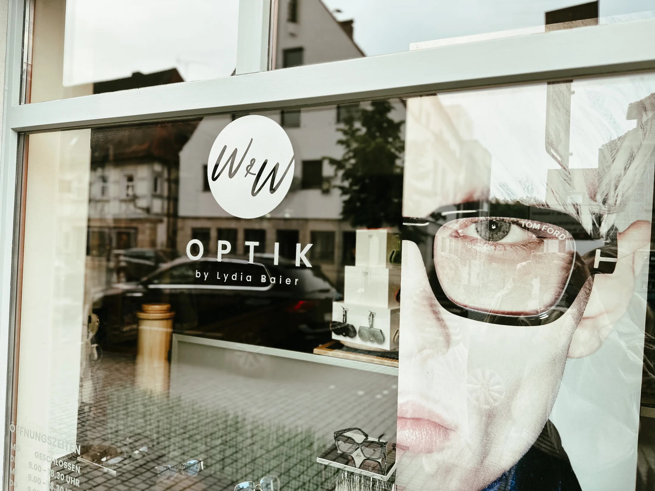 Logoerstellung für W&W OPTIK by Lydia Baier, in Kooperation mit Haus42.